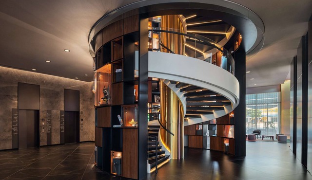 The WB Abu Dhabi, Curio Collection by Hilton