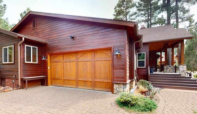 Torreon Cozy Cabin - Decks, BBQ - 4 Bedroom - Sleeps 8 in Show Low