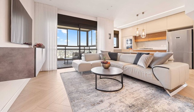 Tranquil 3BDR Oasis In Ramat Sharet/BaytVegan