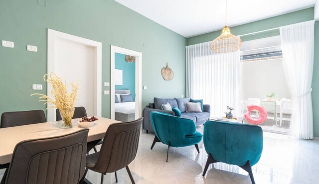 Tranquil Stay Near the Beach