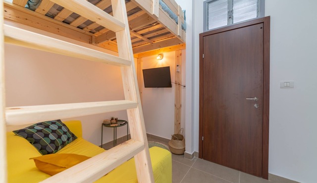 Tree House Oasis - Luxe Studio + Balcony (1)