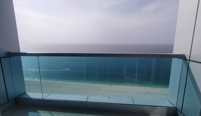 Two-bedroom hotel apartment with a living room and a sea view, VIP