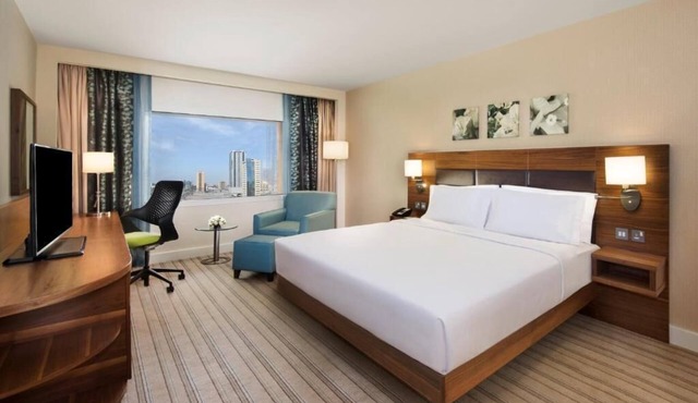 Two Bedroom King Suite Near Al Naeem Mall