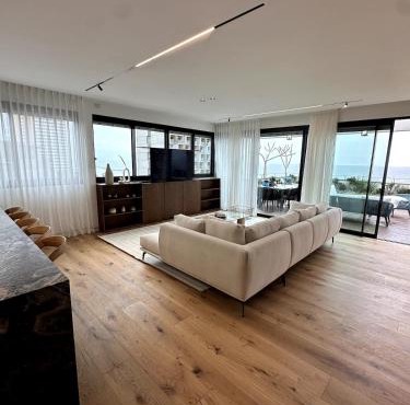 Ultra Luxury Beach Penthouse