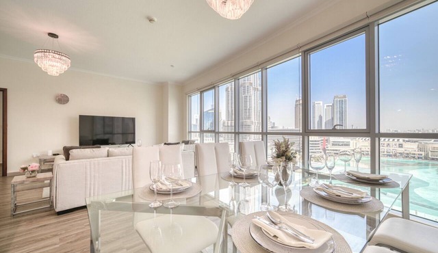 Upscale 2BR w/Burj Khalifa & Fountain Views