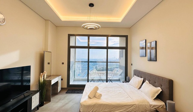 Upscale Apartment at Oval Tower Near Downtown with Balcony and Parking by Belvilla