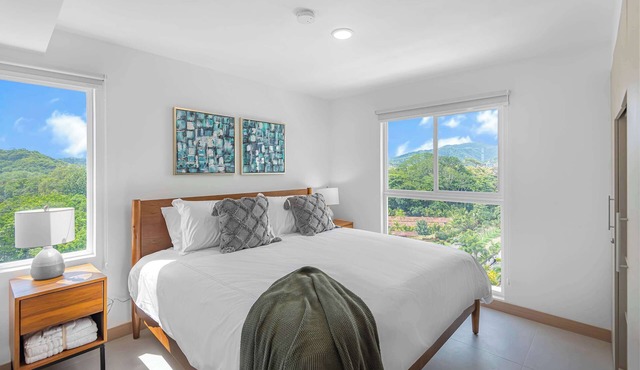 Upstay: Contemporary 3BR Condo w Pool—Jaco Beach