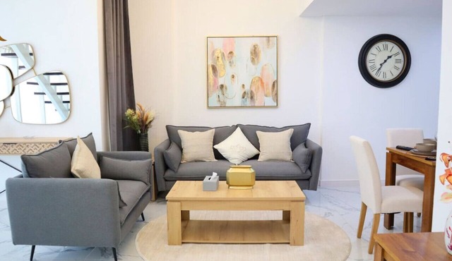Urban Oasis Retreat - 2BR duplex in Masdar City