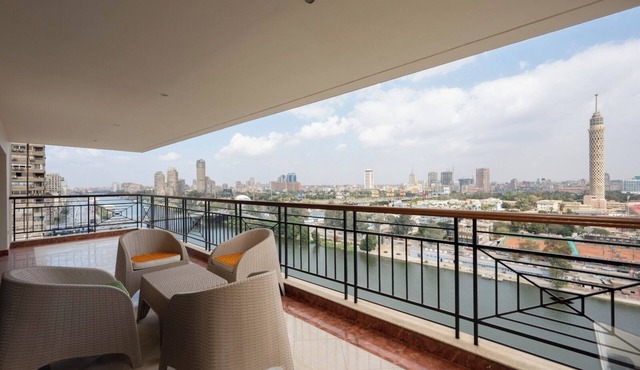 VESTA - Luxury APT - 4BR - Agouza (I) in Giza