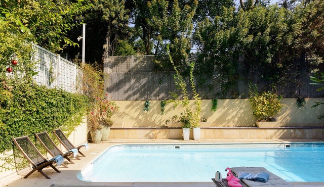 Villa Private Pool & Garden in the City by FeelHome