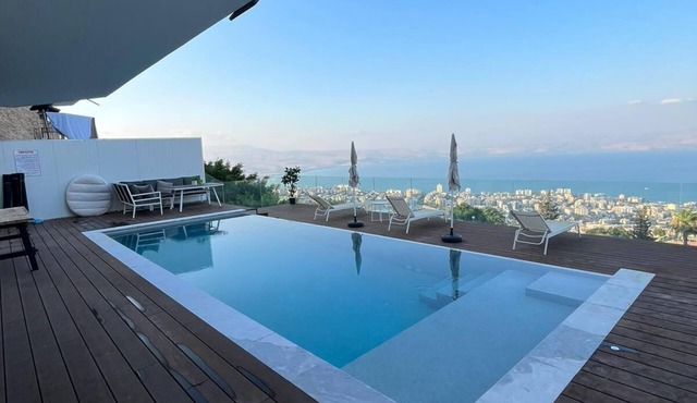 "Villa-SELAVI" 3 unit complex with infinity pool