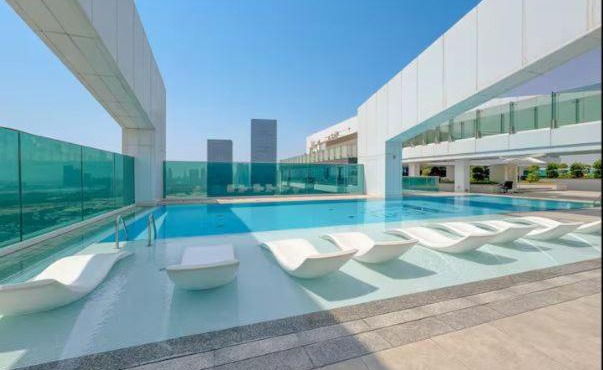 Vogue Vacation Homes, Al Wasl 1 Residences Near Zabeel Park and World Trade Centre, One Bedroom Apartment with Balcony and City View, Access to all Amenities, Walkable to Max Fashion Metro Station
