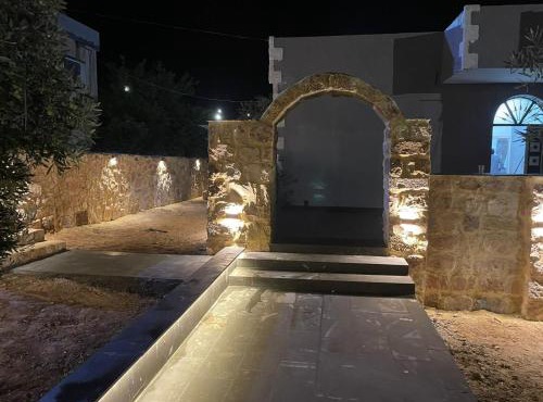 Wadi Al-Nakhil Hostel