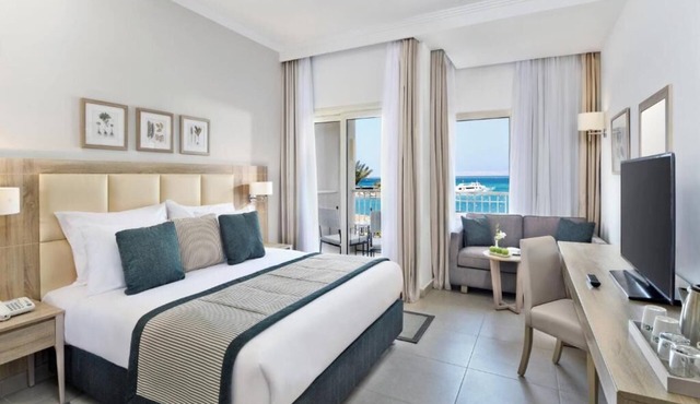 Wake Up to Panoramic Sea Views in Stylish Room w/Luxe Touches + Spa & Games