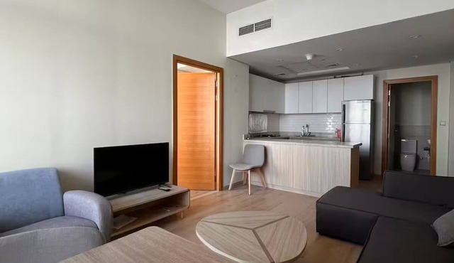 Walk to Metro - Modern 1BR w/Pool & Gym - 2 Baths