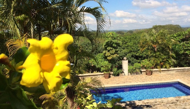WiFi & Pool Between Jaco and Orotina