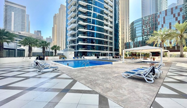 Wonderful 1BR Apt with Marina View
