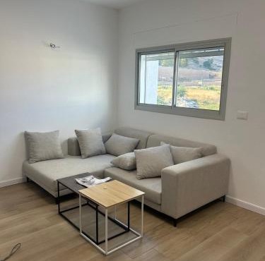 Yarin's apartment