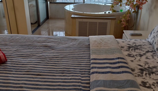 Yefe nof panoramic 3 room flat by Carmel centre