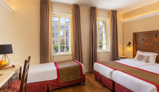YMCA Three Arches Hotel