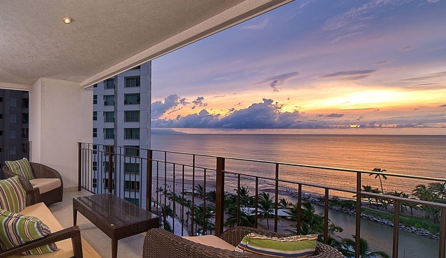 YOU ARE INVITED TO SLEEP WITH WAVE´S SOUND ON LUXURY AND ELEGANCE in Puerto Vallarta