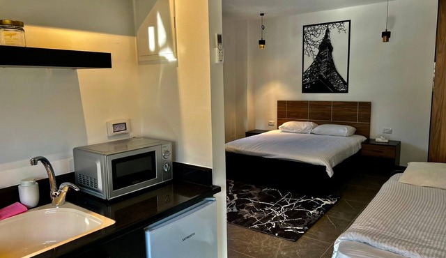 ZOZO Guesthouse