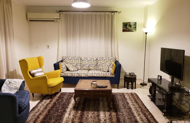 Al Rehab Clean Luxury Apartment in Cairo