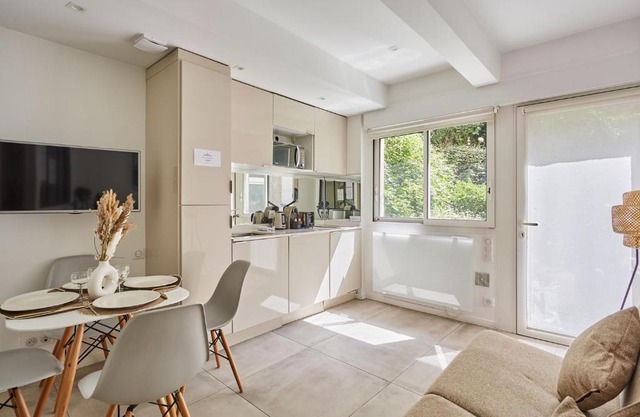 Apartement Le Marais by Studio prestige in Paris