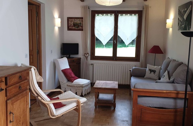 Persons 