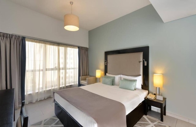 Deluxe 1 Bedroom Apartment Near Internet Metro Ac