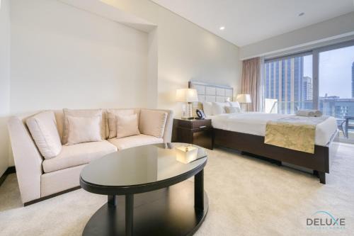 The Address Residences Dubai Marina 