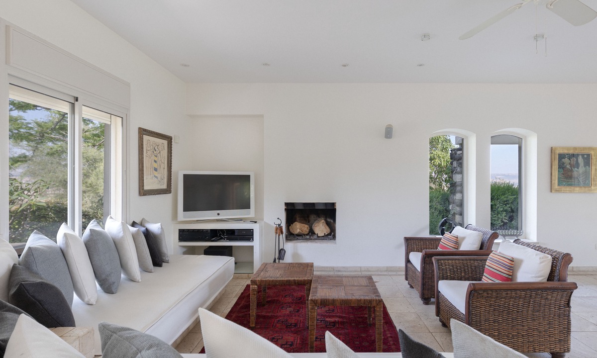 Almagor Villa | Almagor House