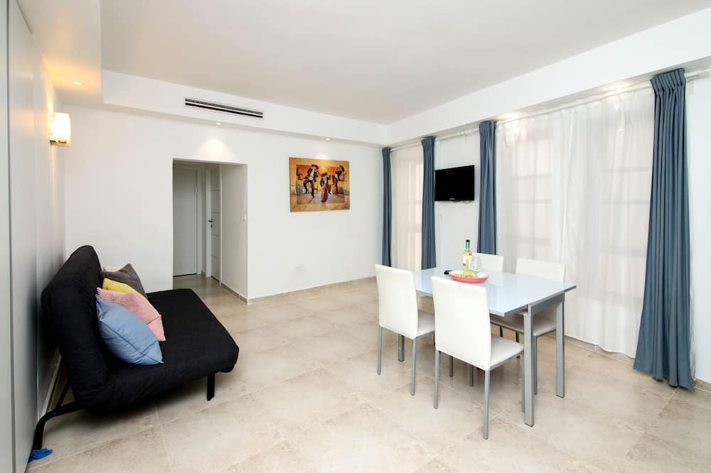Old City Apartment | Cozy Kotel House