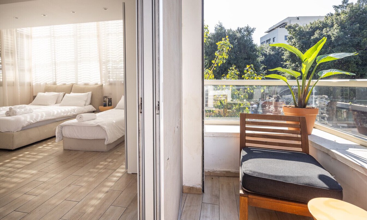 Tel Aviv City Center Apartment | Heart of TLV-Modern wBalcony- 3BD & 3BR