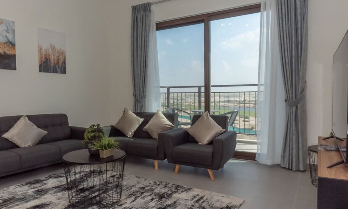 Dubai Apartment | StoneTree - Golf Views Block B 1BR - Peaceful Community