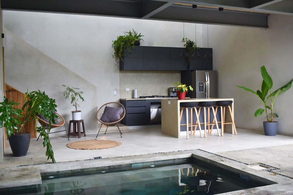 Mal Pais House | Complete Stylish & Centrally Located Townhome/Villa In Santa Teresa