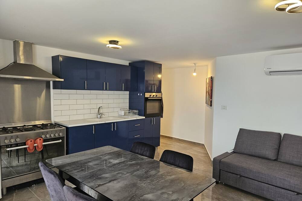 Al-Maghtas Apartment | Luxury 1 BR Apartment Near the Dead Sea