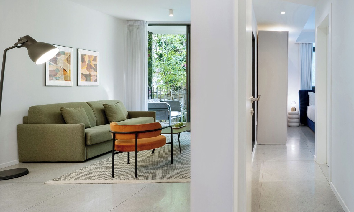 Tel Aviv City Center Apartment | master Shenkin