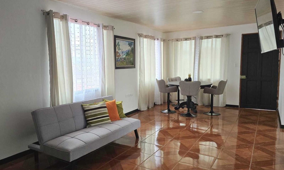 San Isidro de El General Apartment | Chirripó Views : High Speed Wi-Fi : Terrace Apartment with 24/7 Security