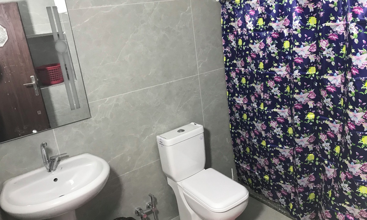Jabal Al-Hussein Apartment | Perfect 2-bedroom apartment in delightful Amman for your stay