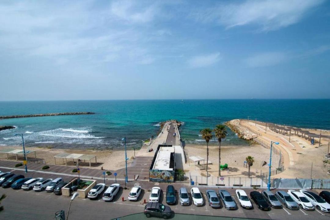 Haifa Apartment | Beafront Pethouse 3 Bdrms W Jacuzzi