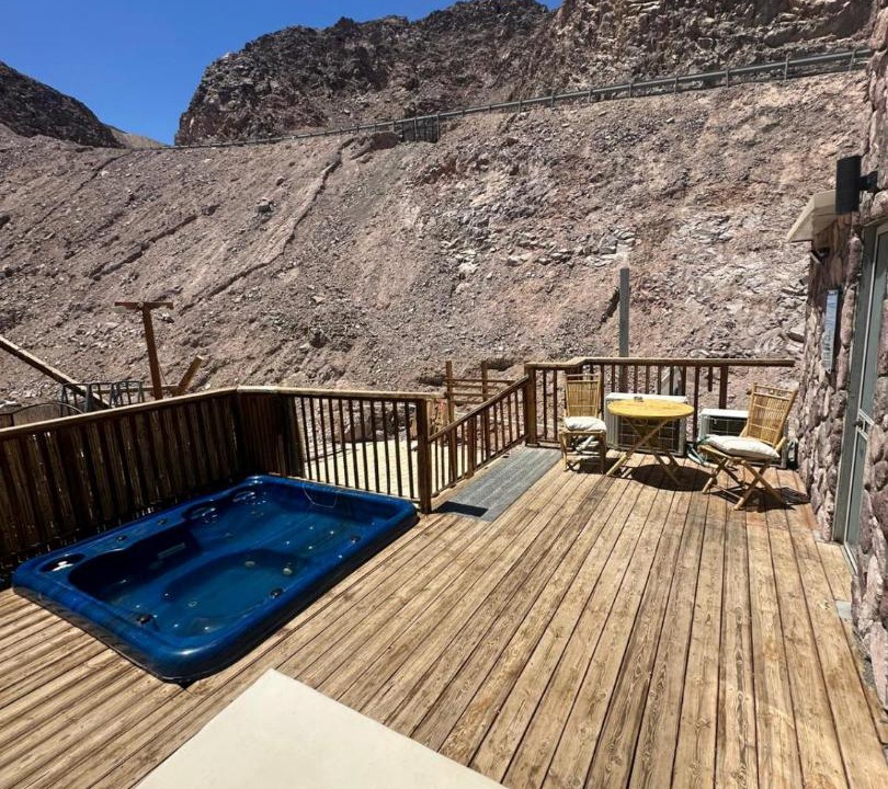 Eilat Apartment | Colonia - צימר ואוהל גלמפינג של רשת Stay - חוויה ייחודית נגיעה מהים