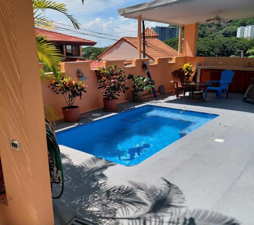 Punta Leona House | Casa Coral Punta Leona piscina privada a 500 m de playa Mantas 1200m de playa Blanca