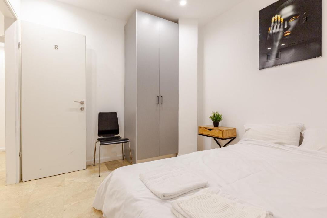 Kerem HaTeimanim Apartment | Breezhouse Yona Beach 10 Br Underground Apartment