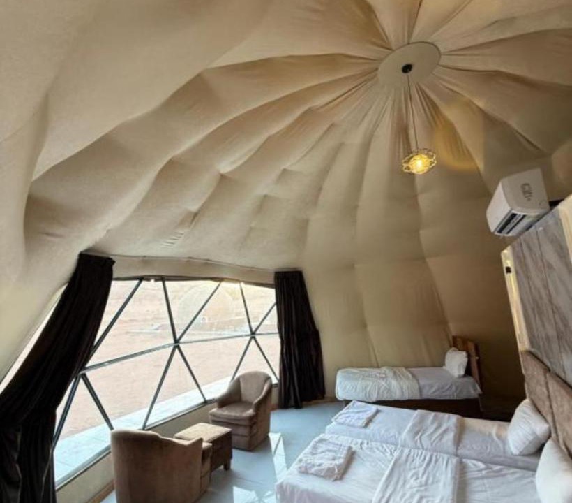 Wadi Rum Hotel | RUM iSLAND bubble LUXURU CAMP