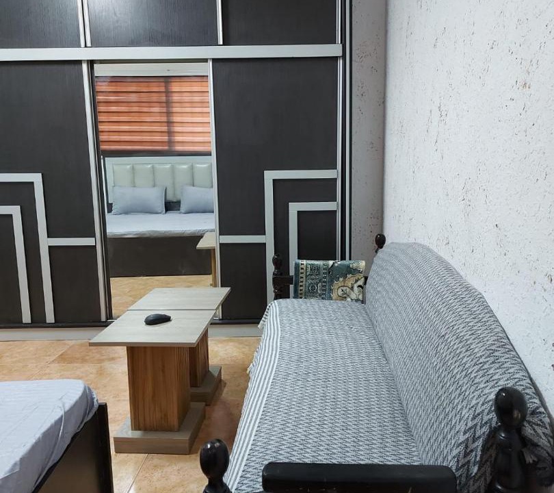 Jabal Al-Hussein Apartment | بيت الحجر 4