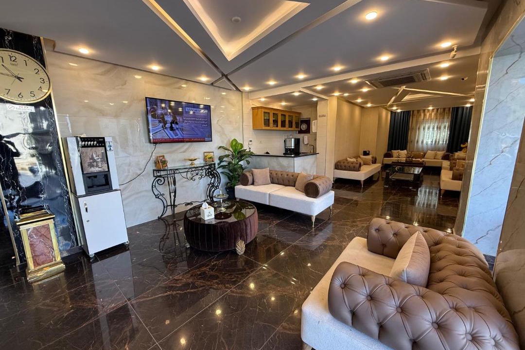 Suwailih Hotel | Al-Farouq Suites