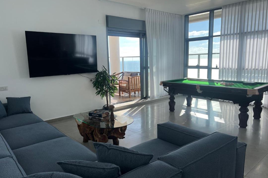 Netanya Apartment | דירת נופש לגון נתניה ממד 4 חדרי שינה ג'קוזי ענק וסנוקר