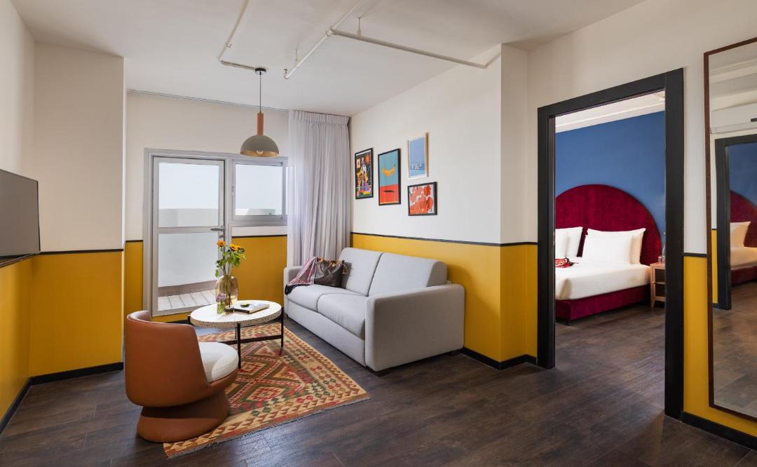 Old North Hotel | PLAY Seaport Suite Hotel TLV