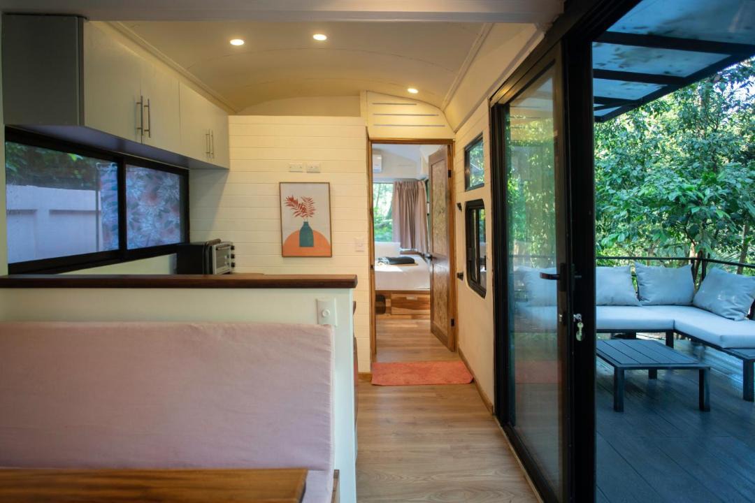 Nosara Apartment | Aurora Bus Home (Pink)